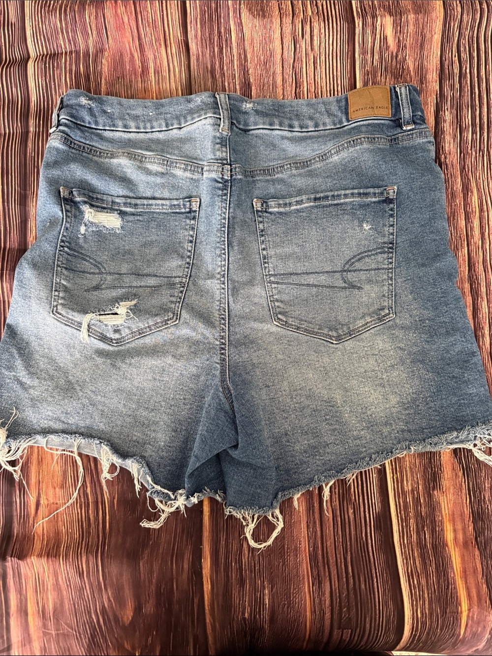 American Eagle Curvy Hi-Rise Denim Women's Shorts - Picture 2 of 5